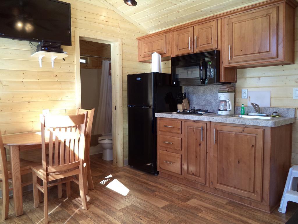 פאלם דזרט Palm Springs Camping Resort Cabin 3 מראה חיצוני תמונה